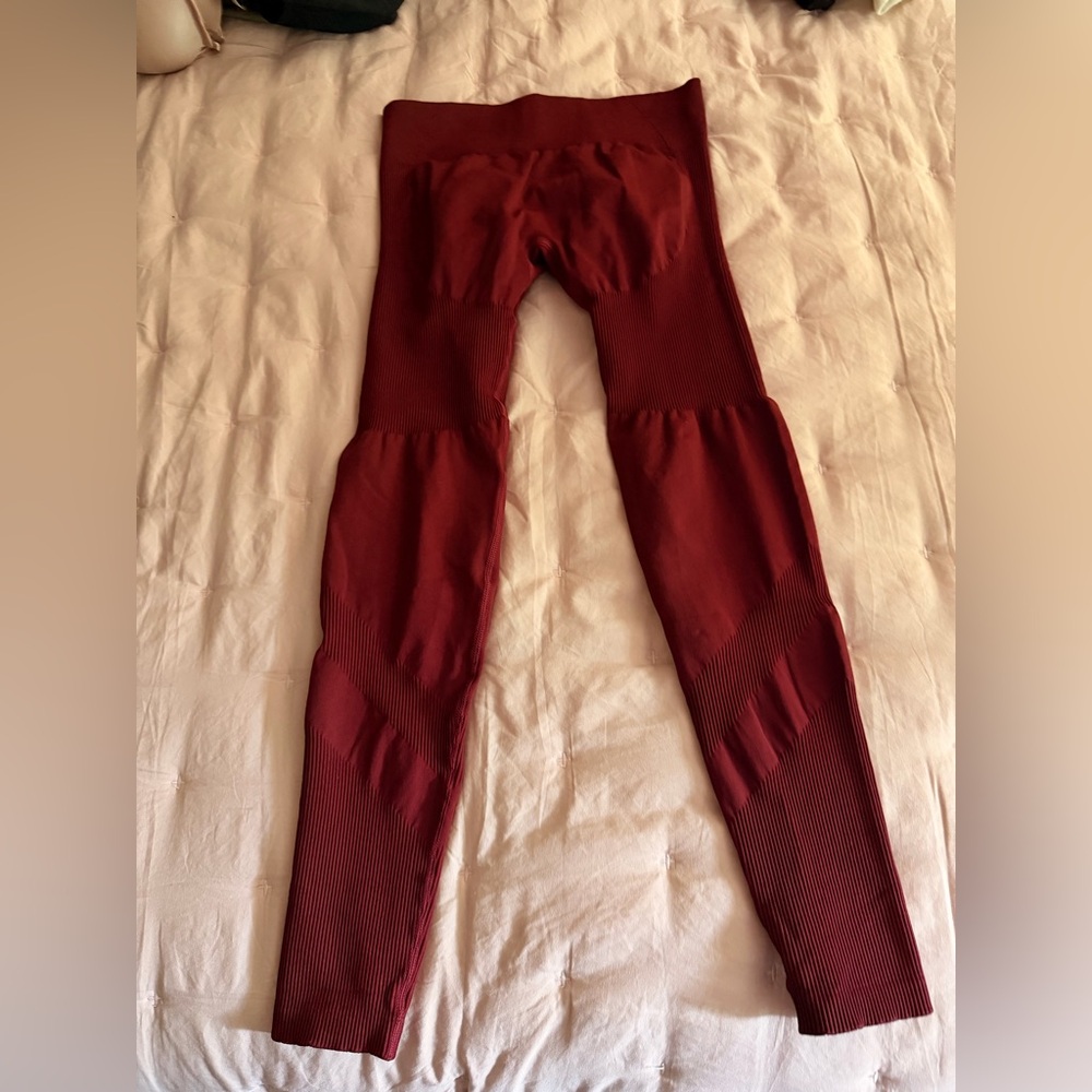 Stylish Wine Leggings for Women - Picture 2 of 4